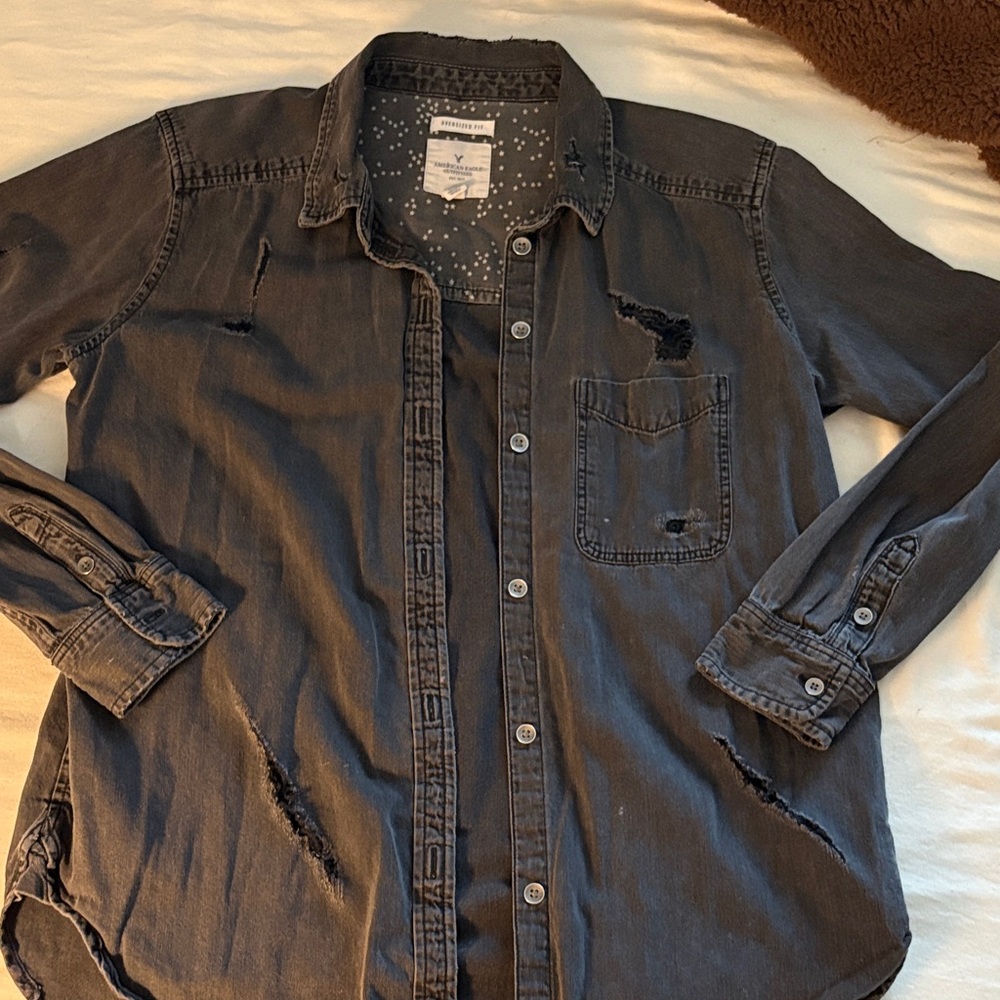 American Eagle Distressed Black Button-Up Shirt oversized fit. SMALL